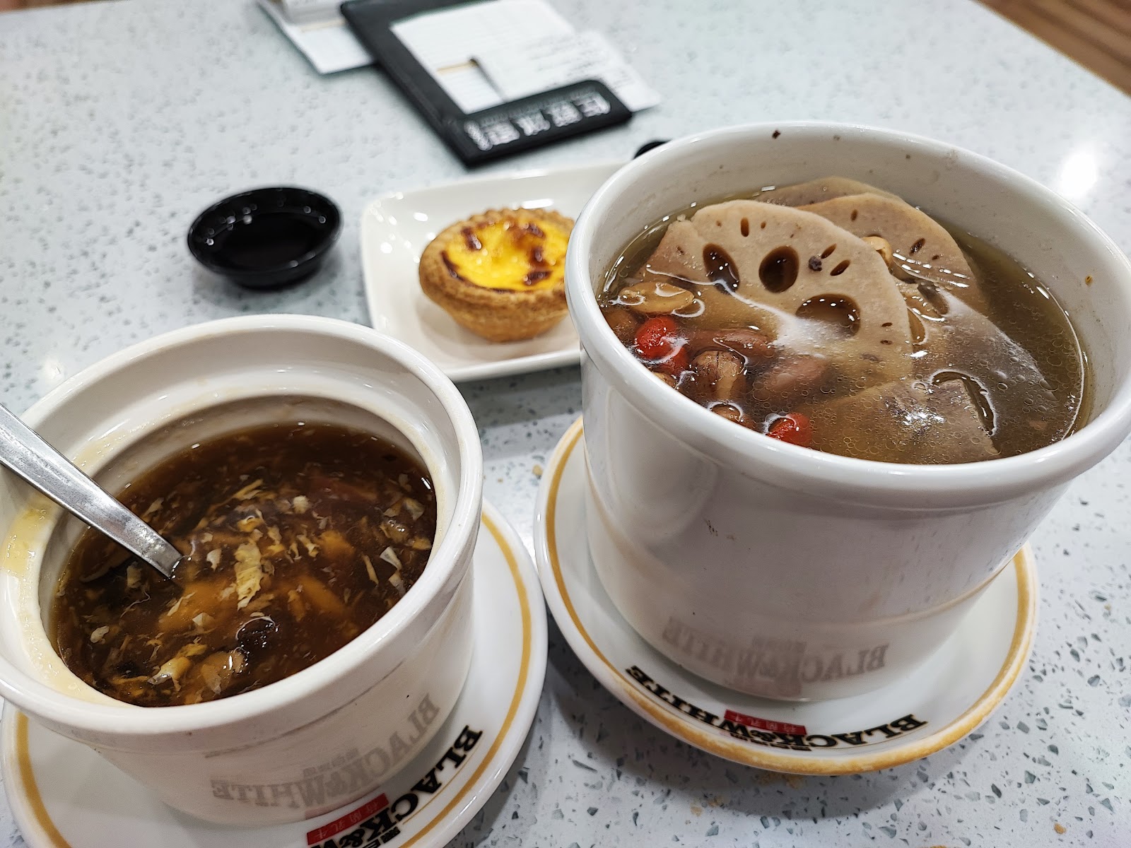 花生莲藕排骨汤 Lotus Root Peanuts Soup with Pork Ribs